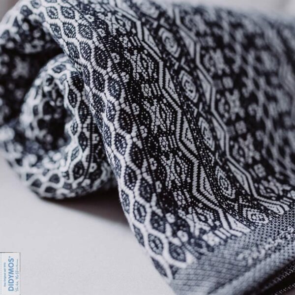 DIDYMOS fastvikle - Ada Monochrom