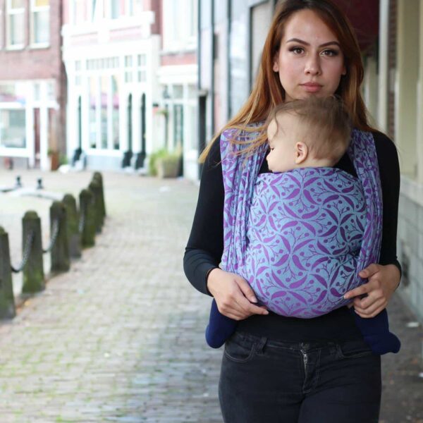 Yaro vikle Retro Berry Purple Mint Tencel nærvære med baby