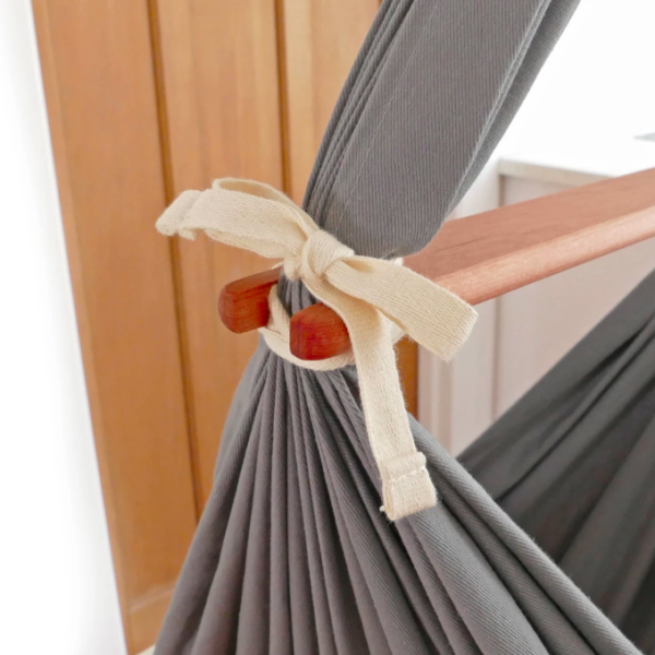 Slyngevuggen Original Grey fjedervugge hængevugge fra Natures Sway