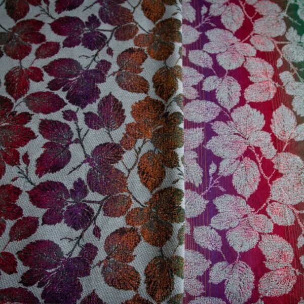 Vikle fra Yaro Birk Ultra Grey Autumn Rainbow Kapok