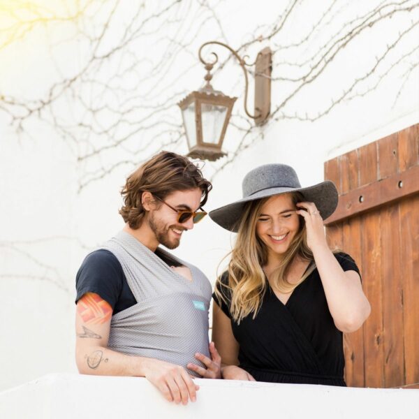 Moby Flex Wrap Grey strækvikle i luftig mesh