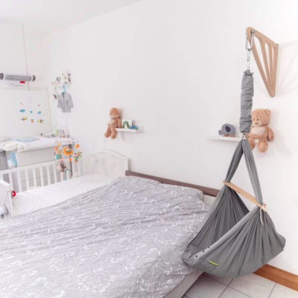 Nonomo vægbeslag til hængevugge | SnegleHuset | Ekspert i slyngevugger